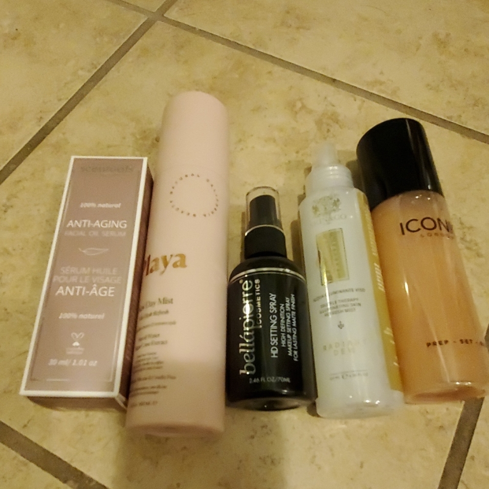 Lot of Facial Sprays and Facial Oil **LAST CHANCE*